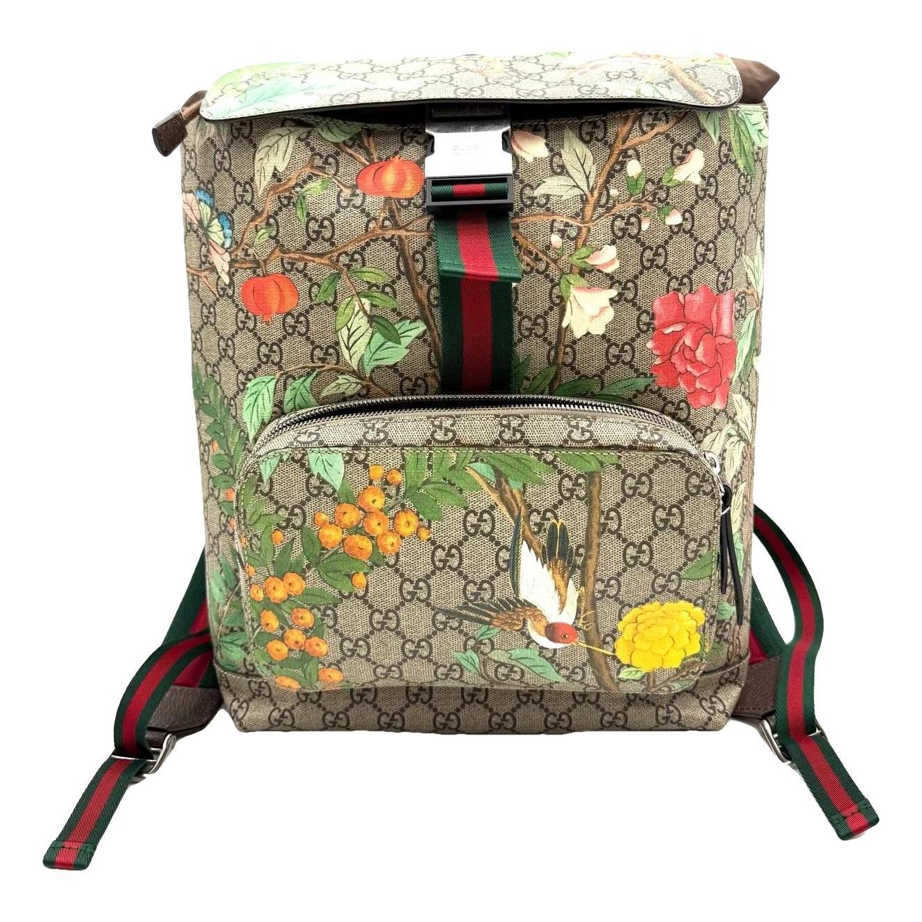 Cloth backpack