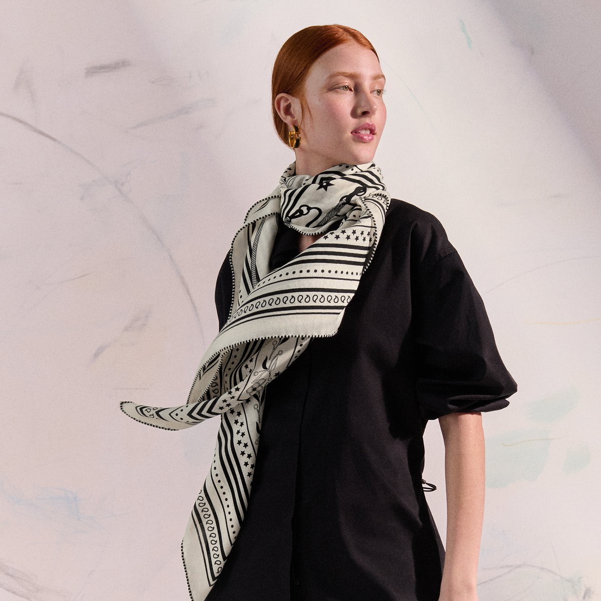 Festival Des Amazones Bandana Shawl 140