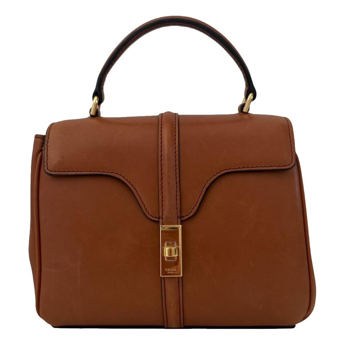 Sac 16 leather handbag