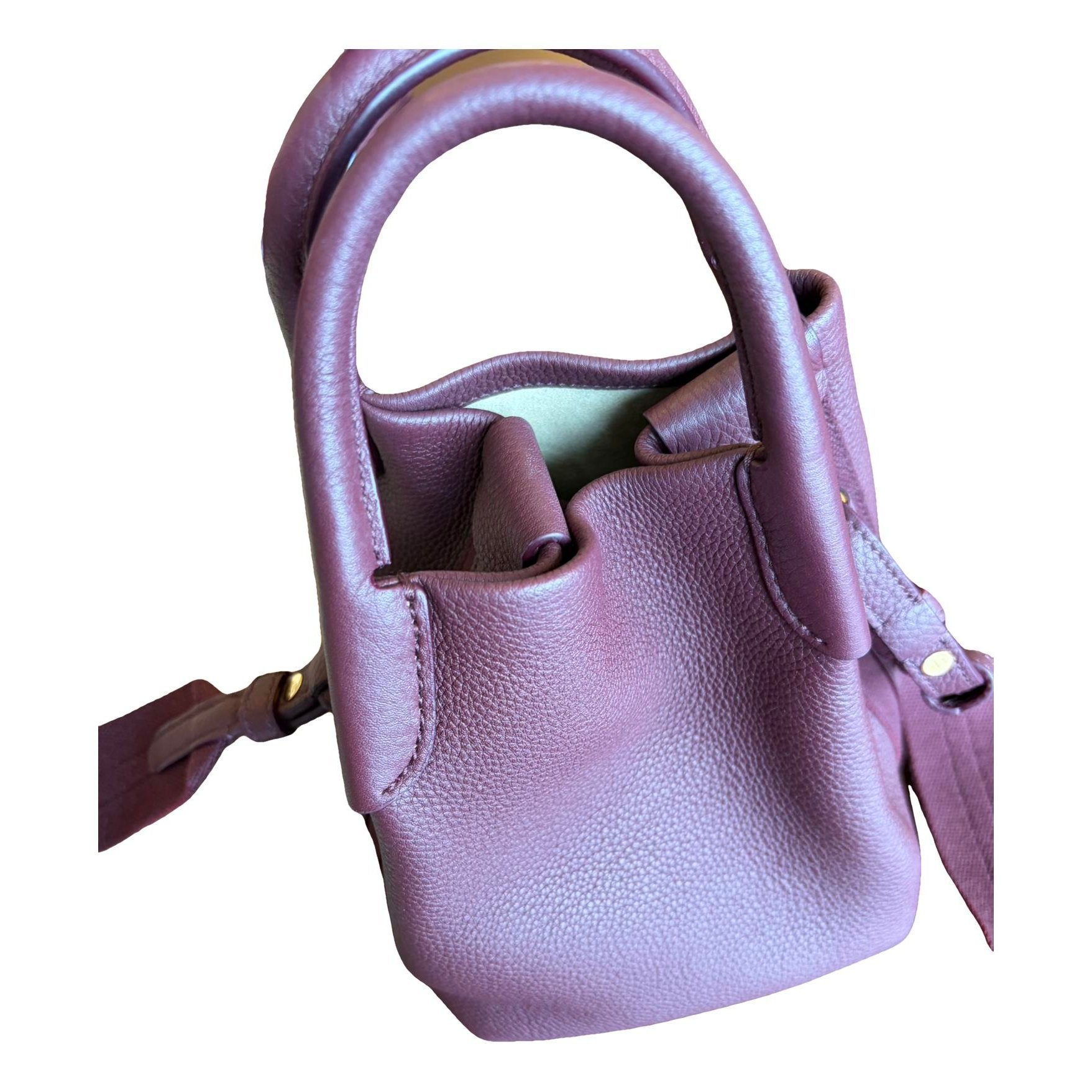 Bale leather bag