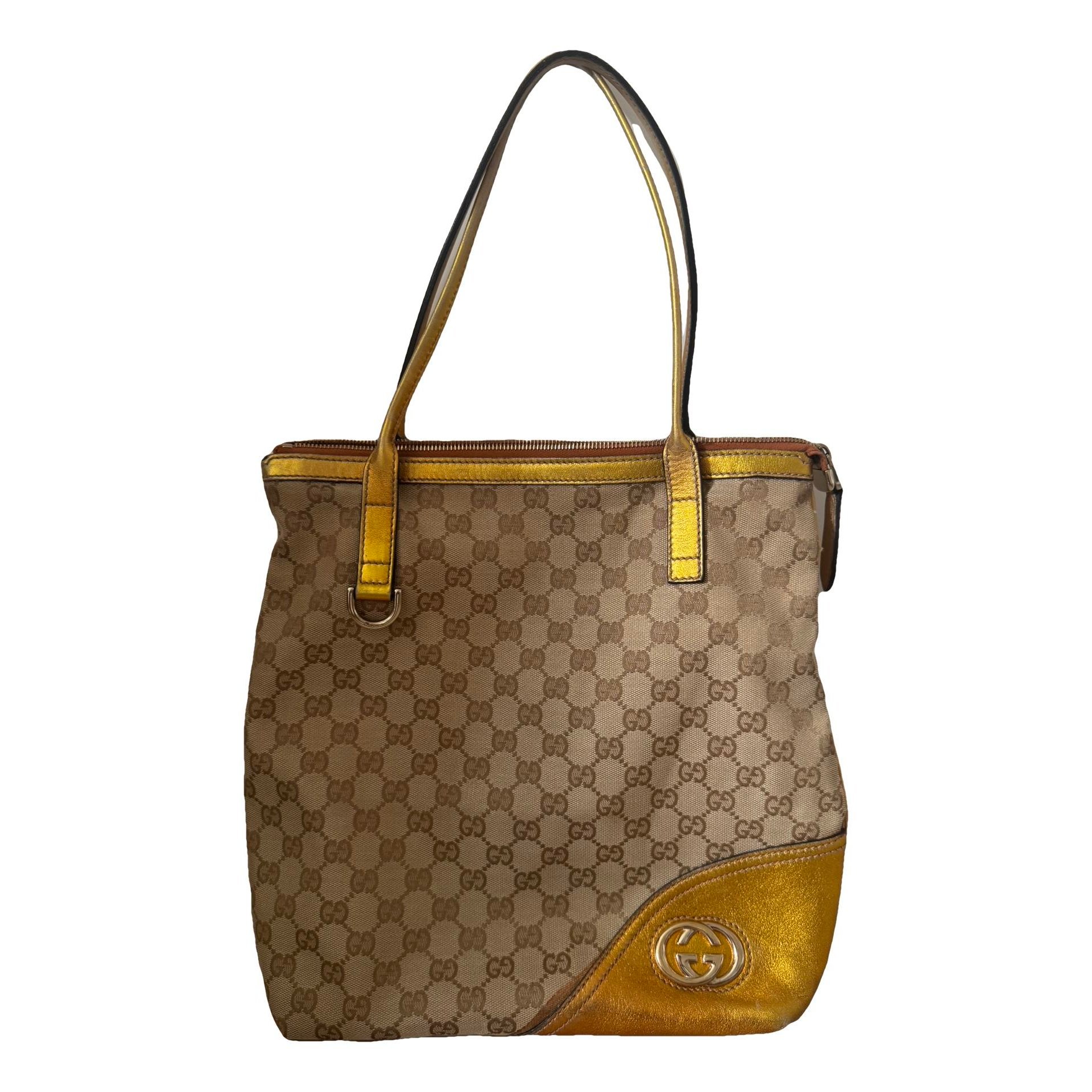 Abbey handbag