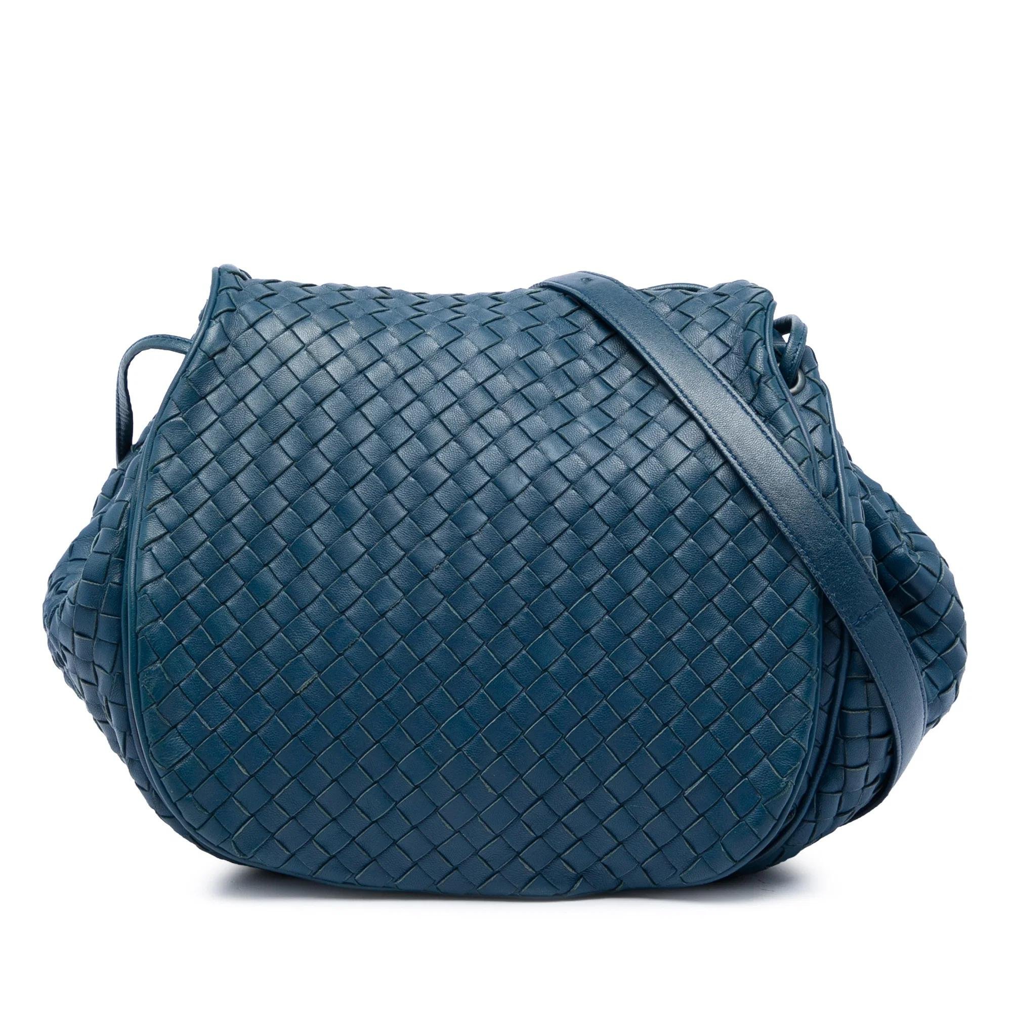 Veneta leather bag