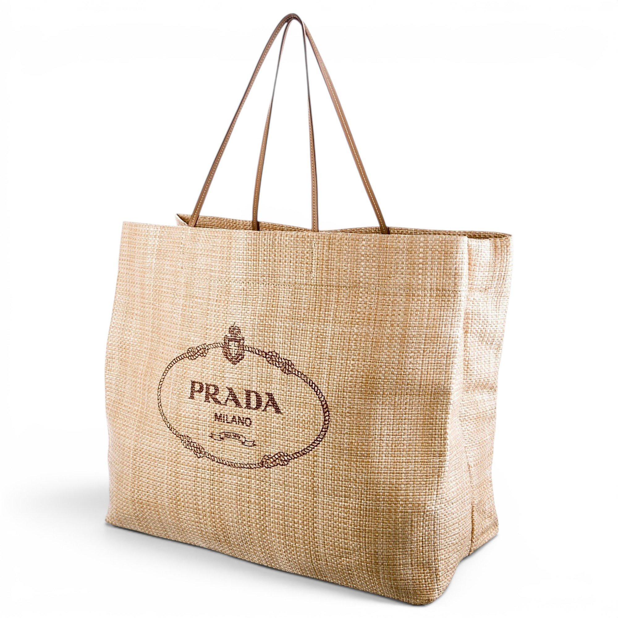 Pyramid tote