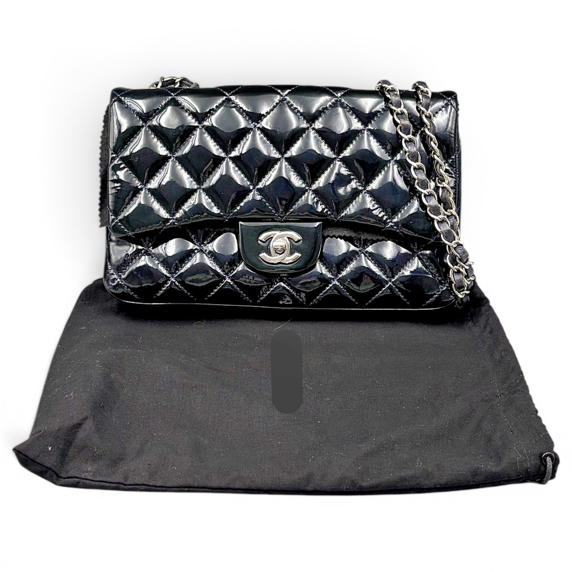 Timeless/Classique patent leather handbag