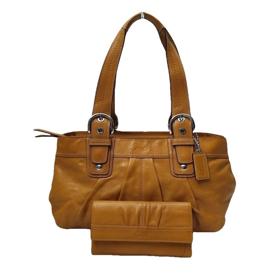 Leather clutch bag