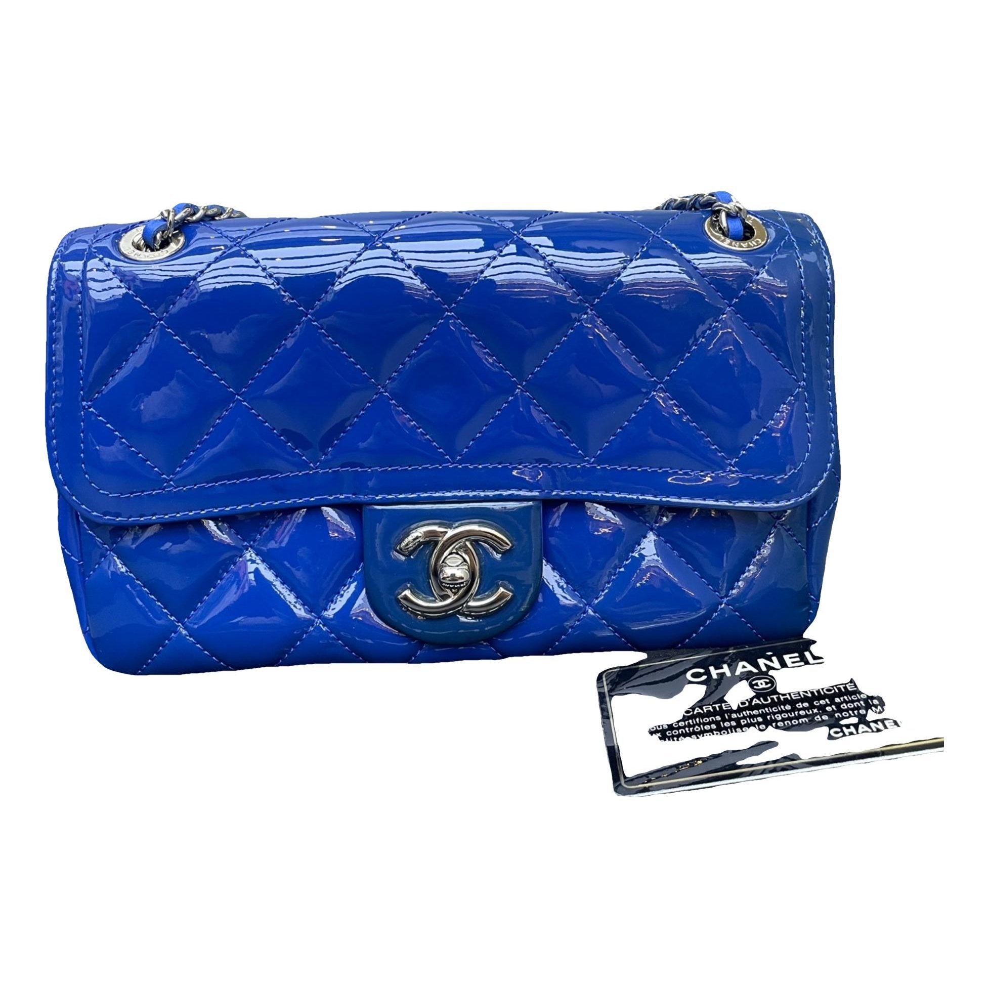 Timeless/Classique patent leather crossbody bag