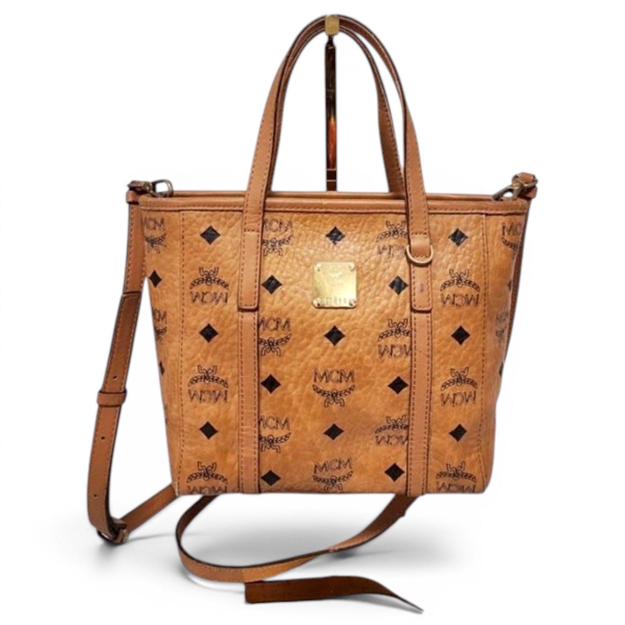 Leather tote