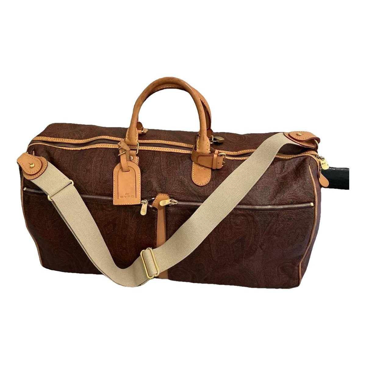 Leather travel bag