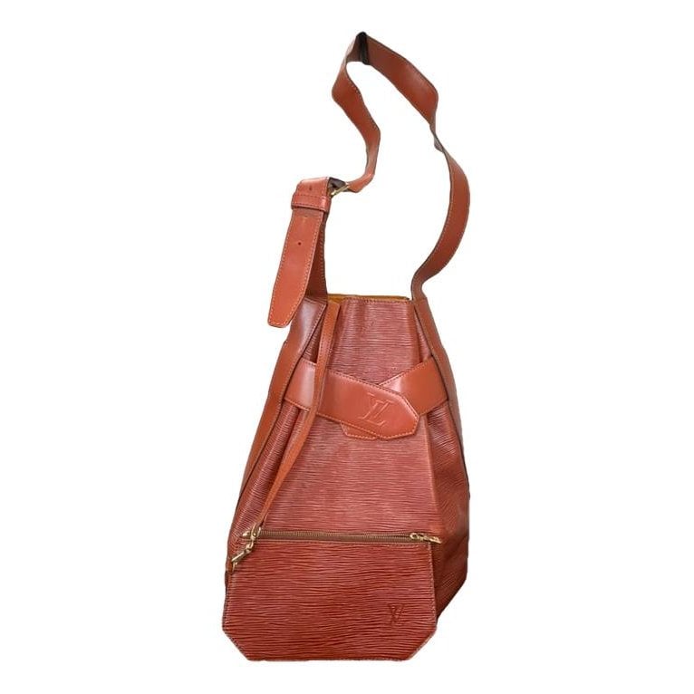 Leather tote