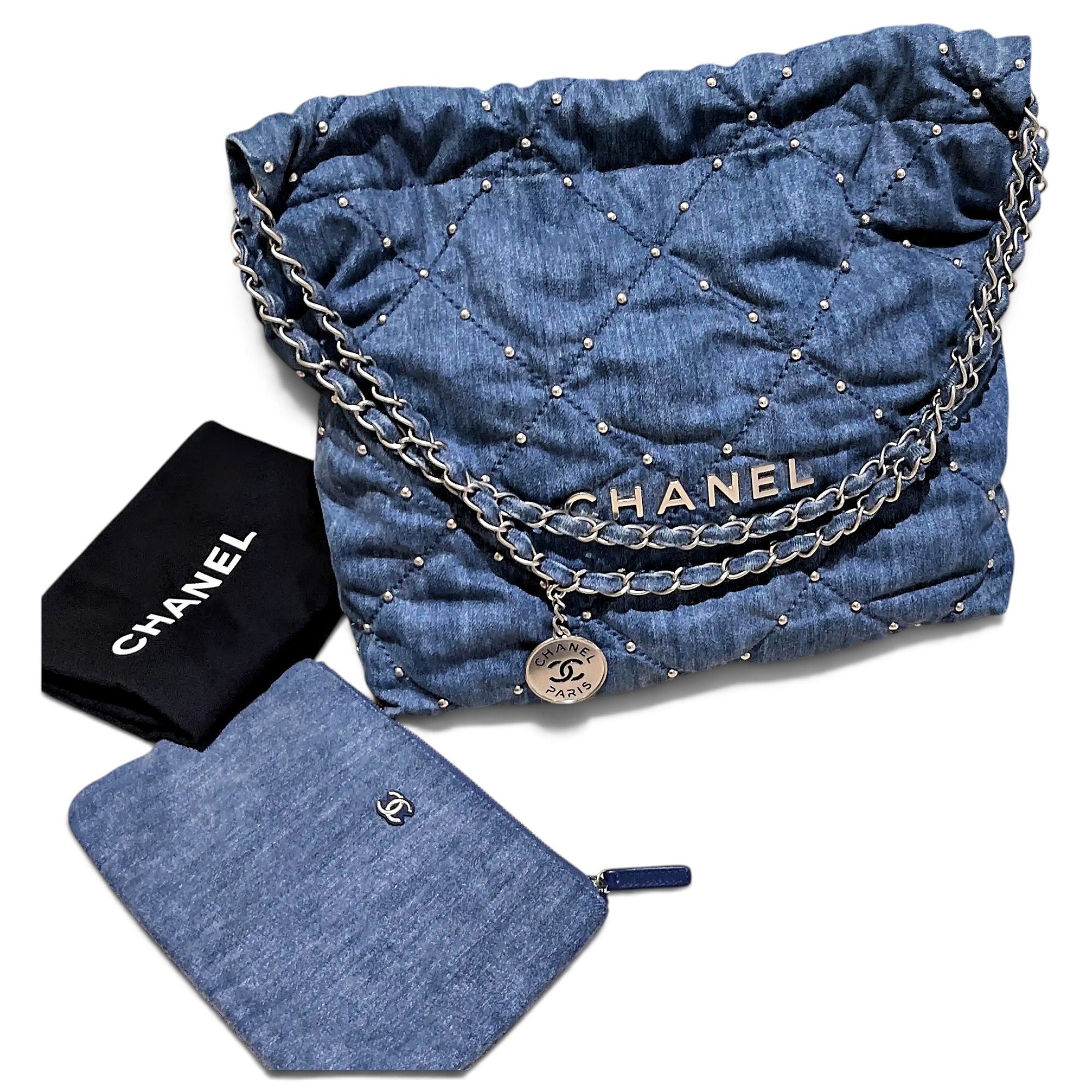 Chanel 22 handbag