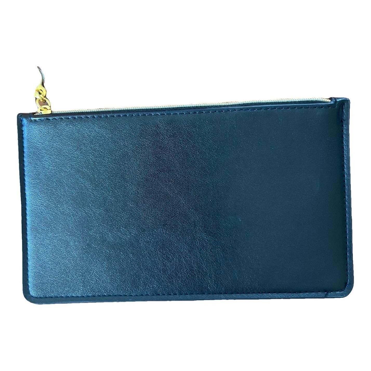 Vegan leather travel bag