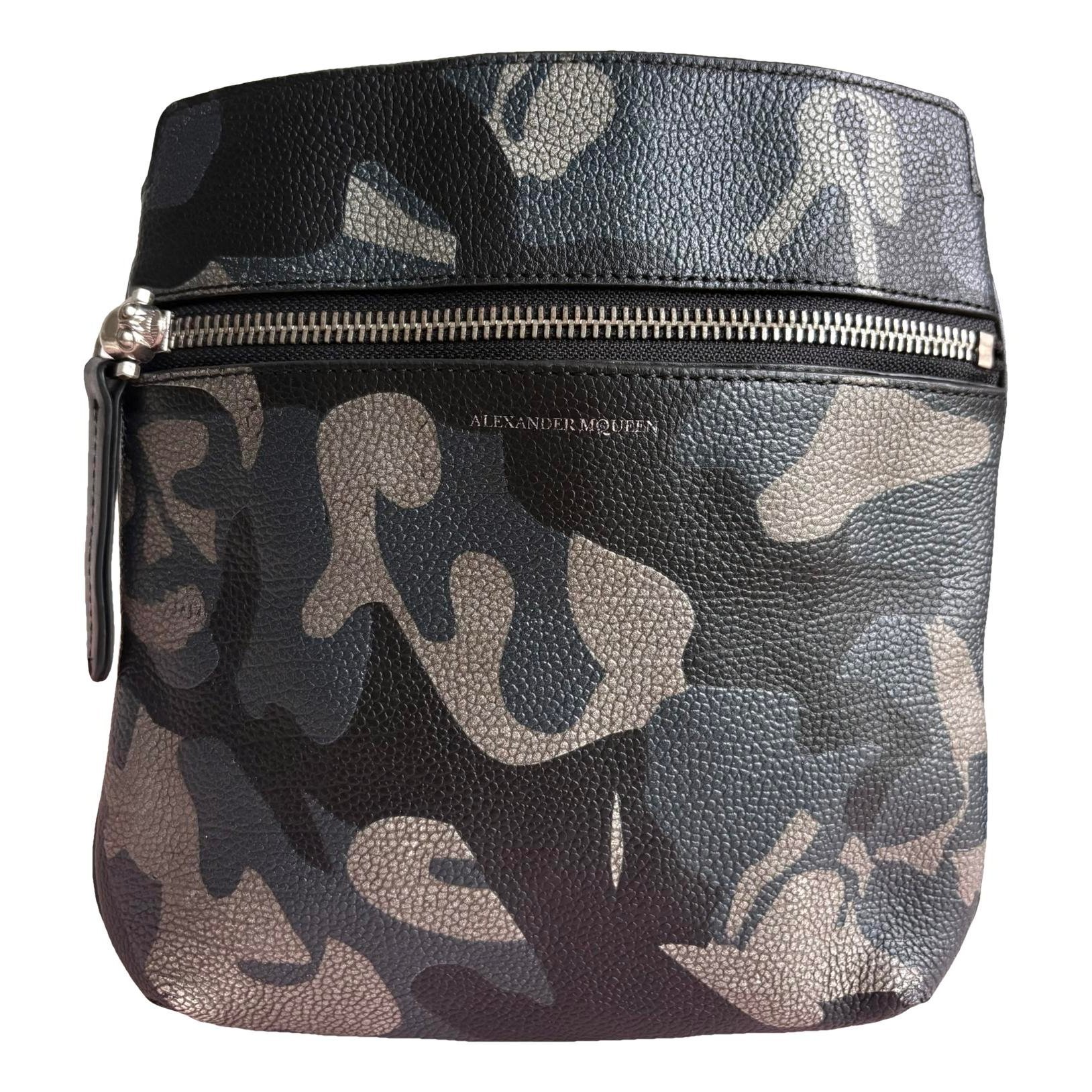 Heroine leather handbag