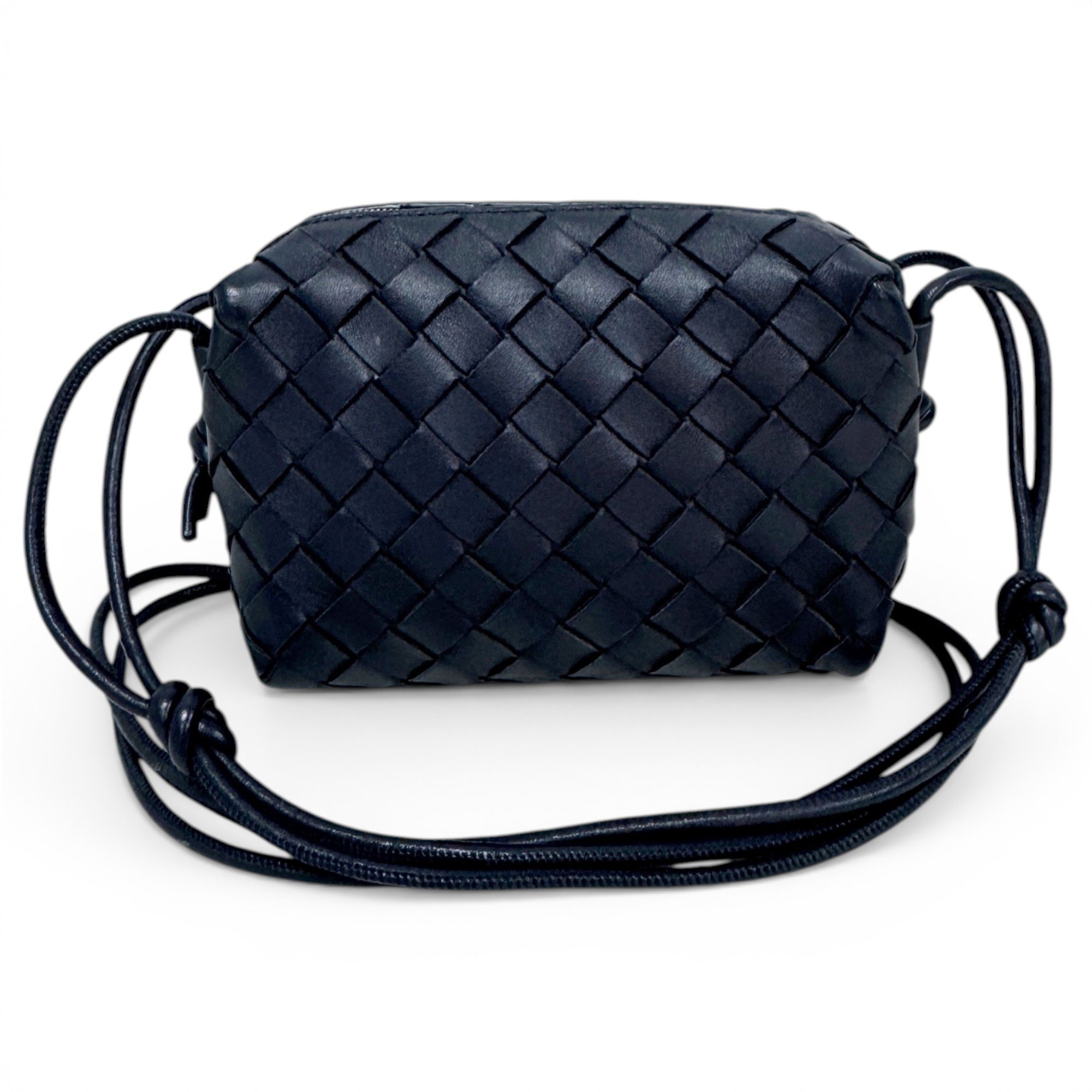 Loop leather handbag
