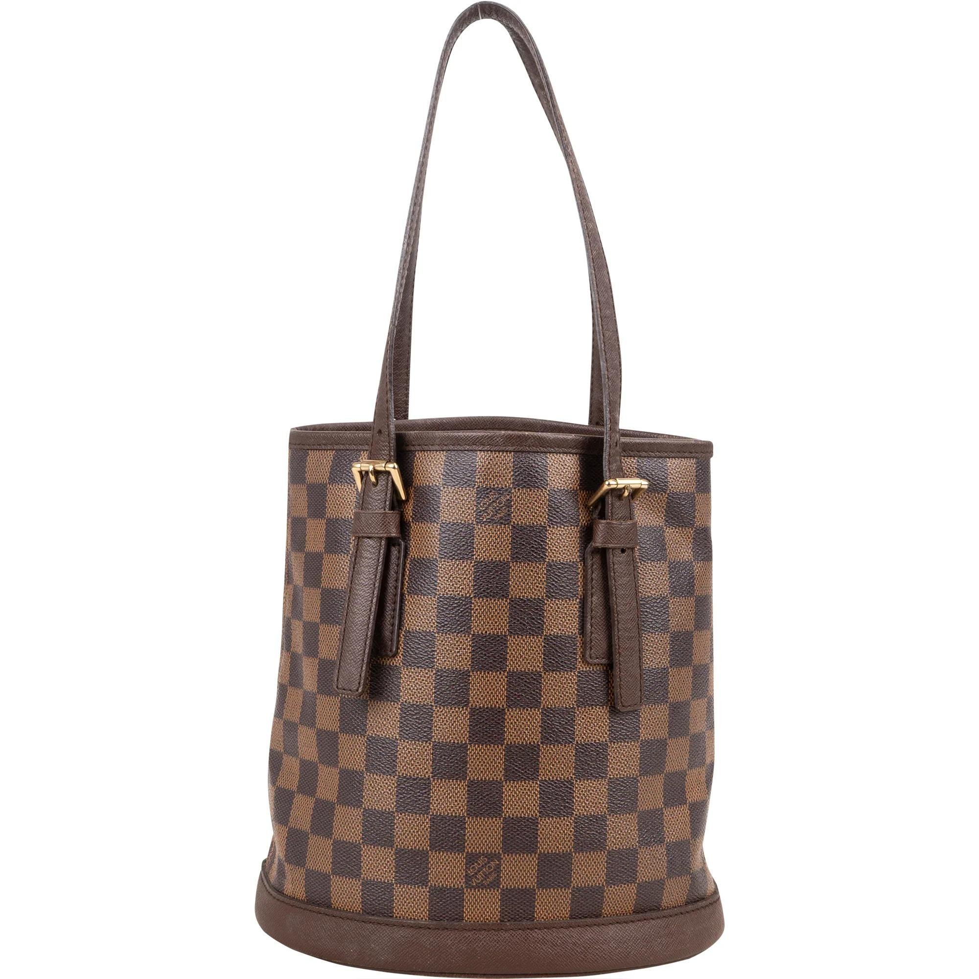 Bucket leather handbag
