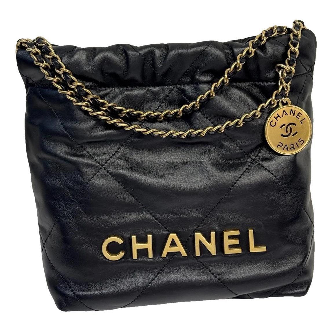 Chanel 22 leather handbag