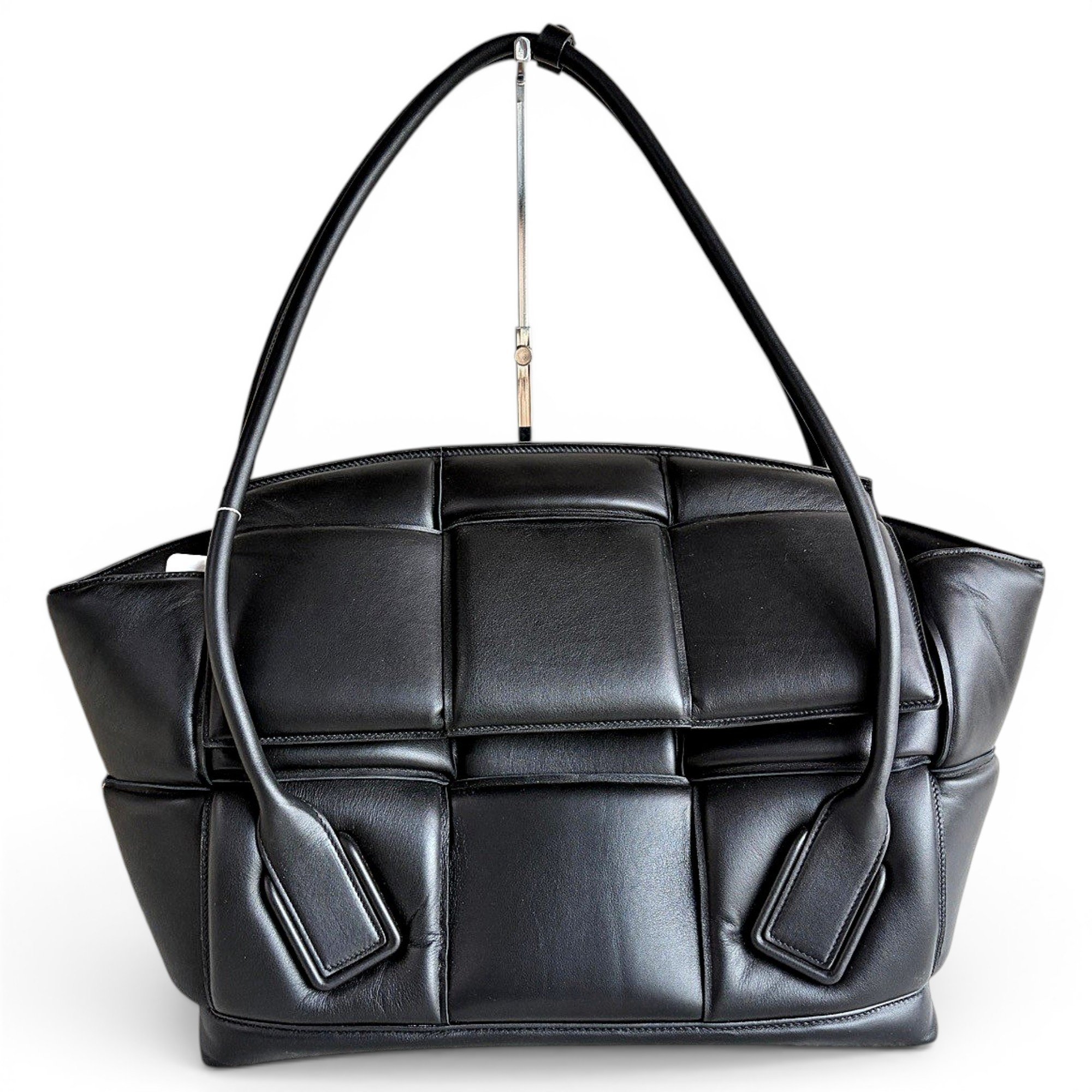 Bottega Veneta Arco leather handbag