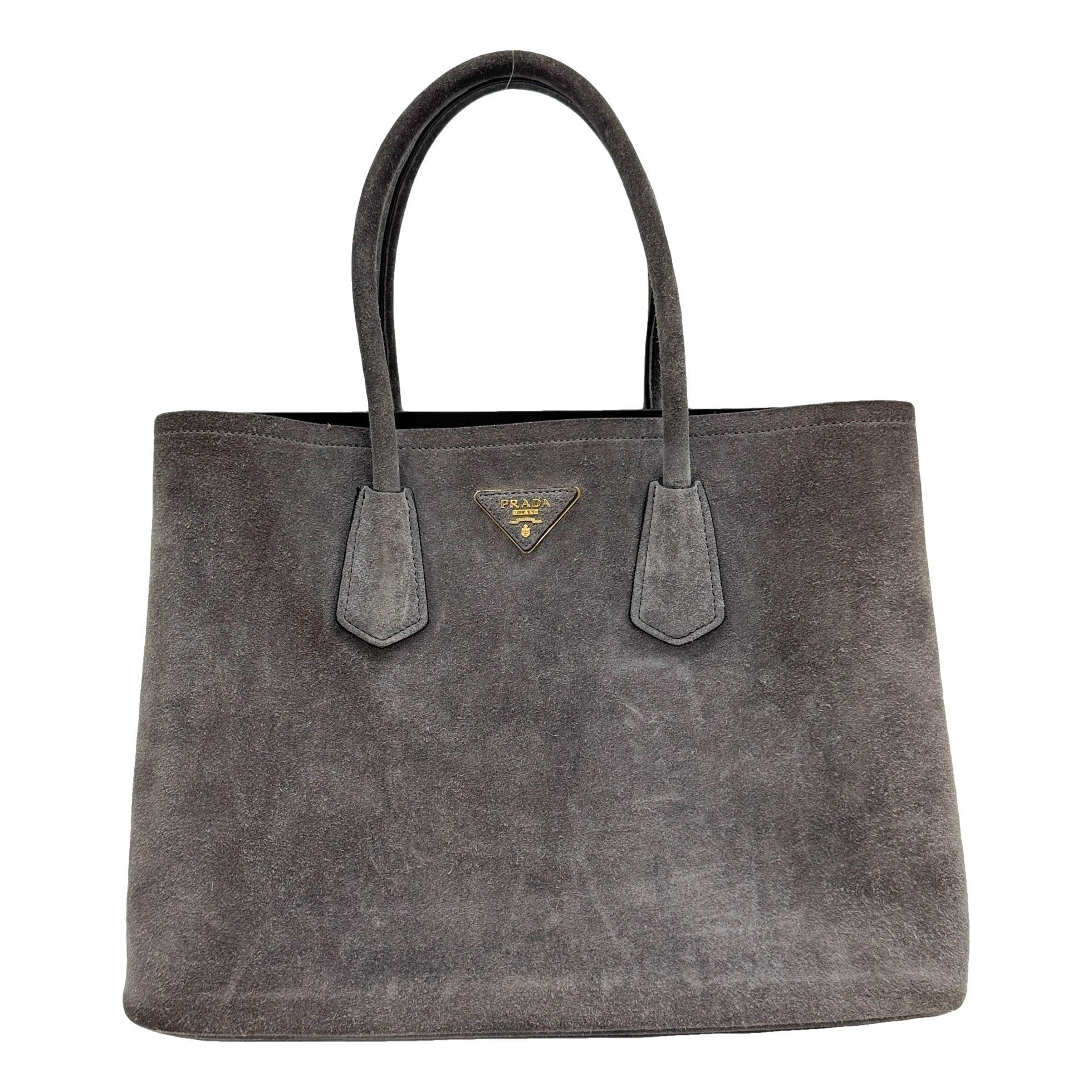 Double tote