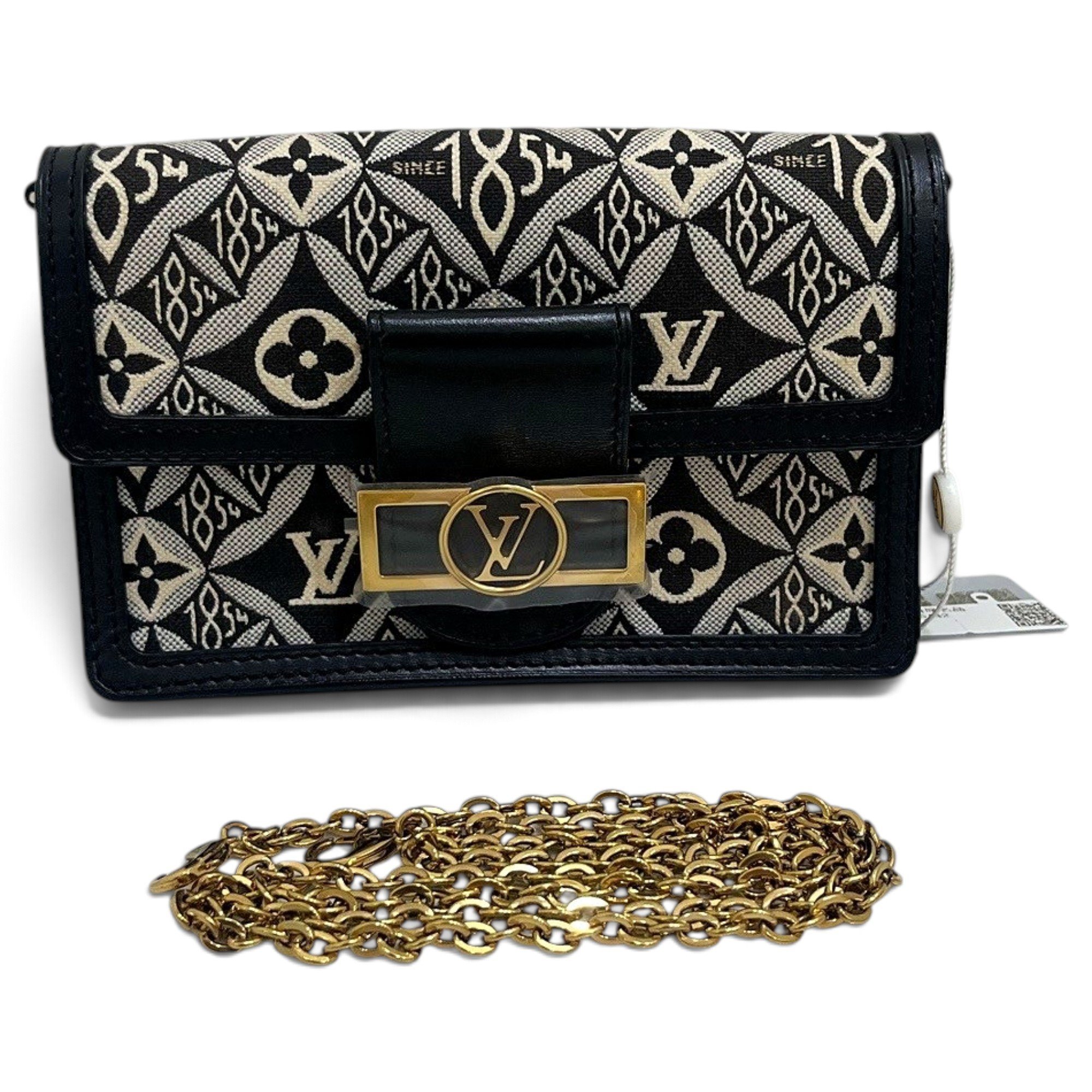 Dauphine Chain Wallet handbag