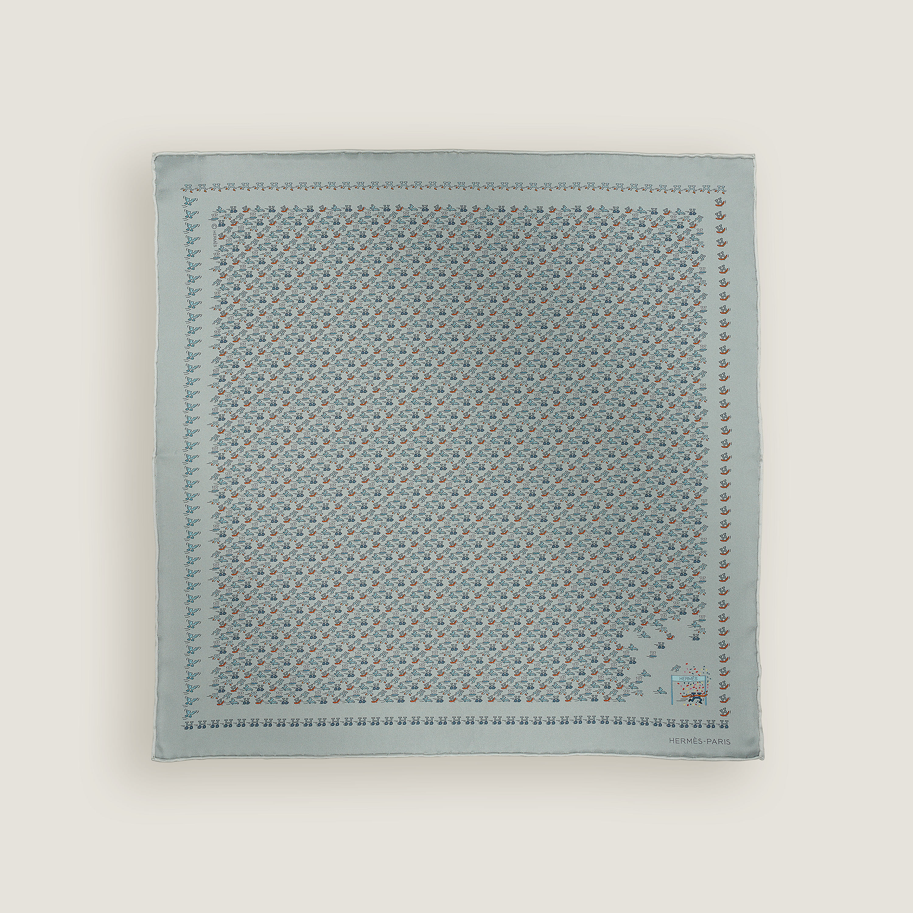 H en Mouvement pocket square 45