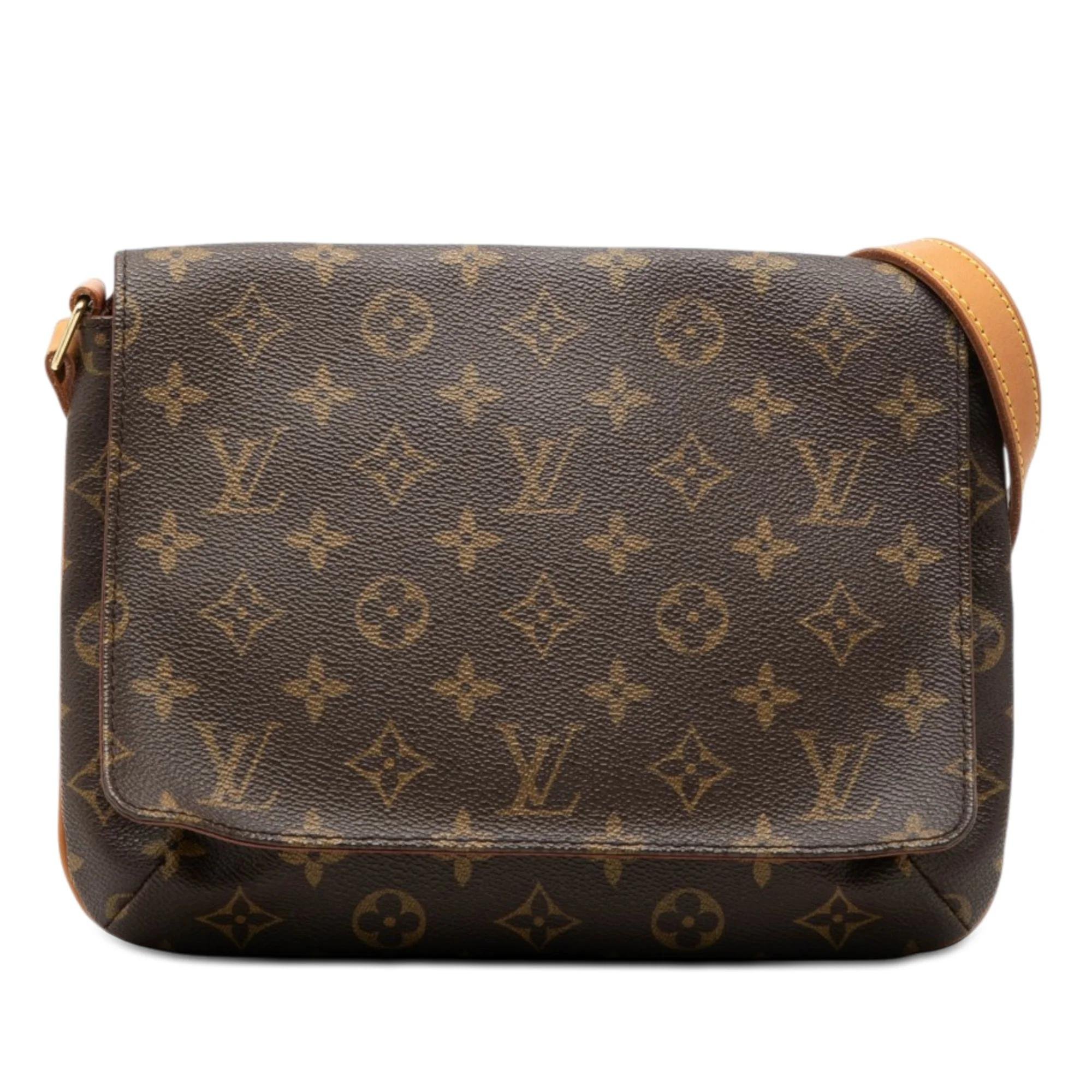 Musette leather handbag