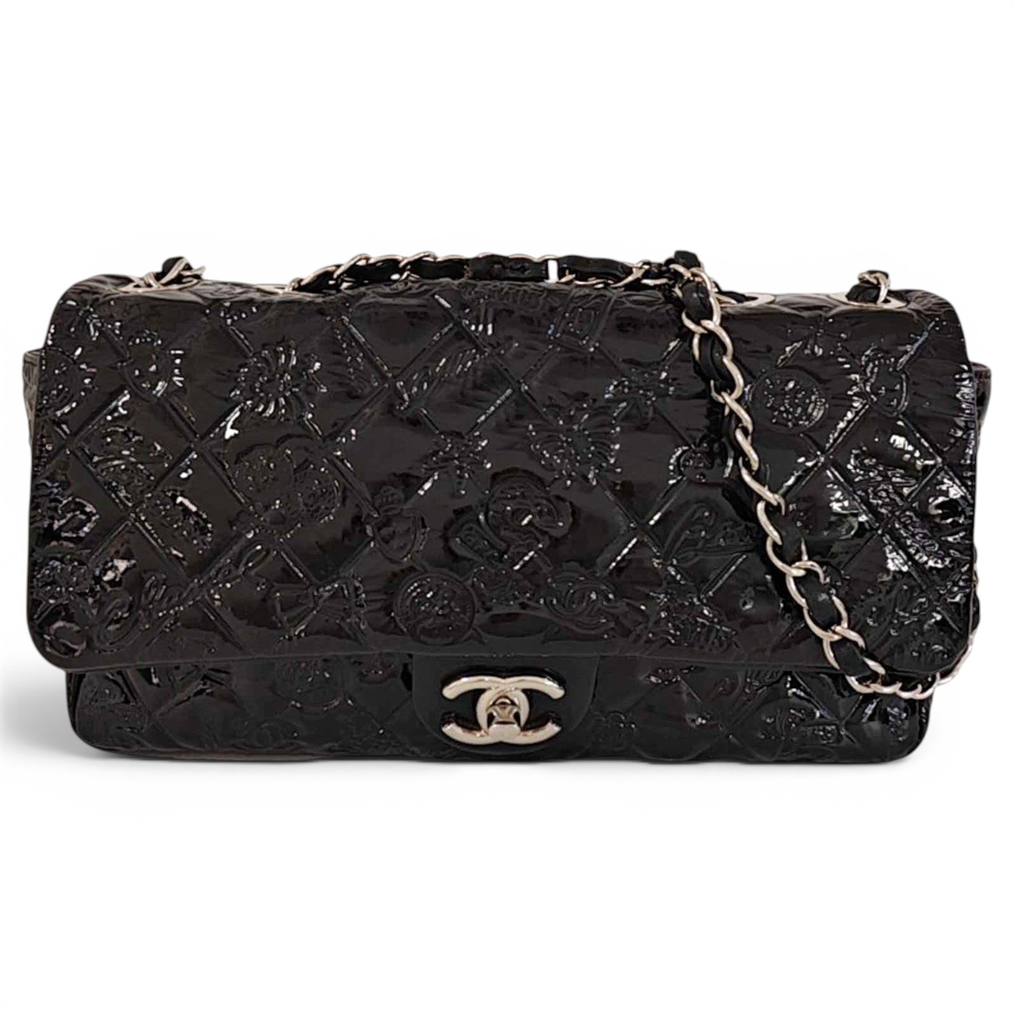 Timeless/Classique patent leather crossbody bag