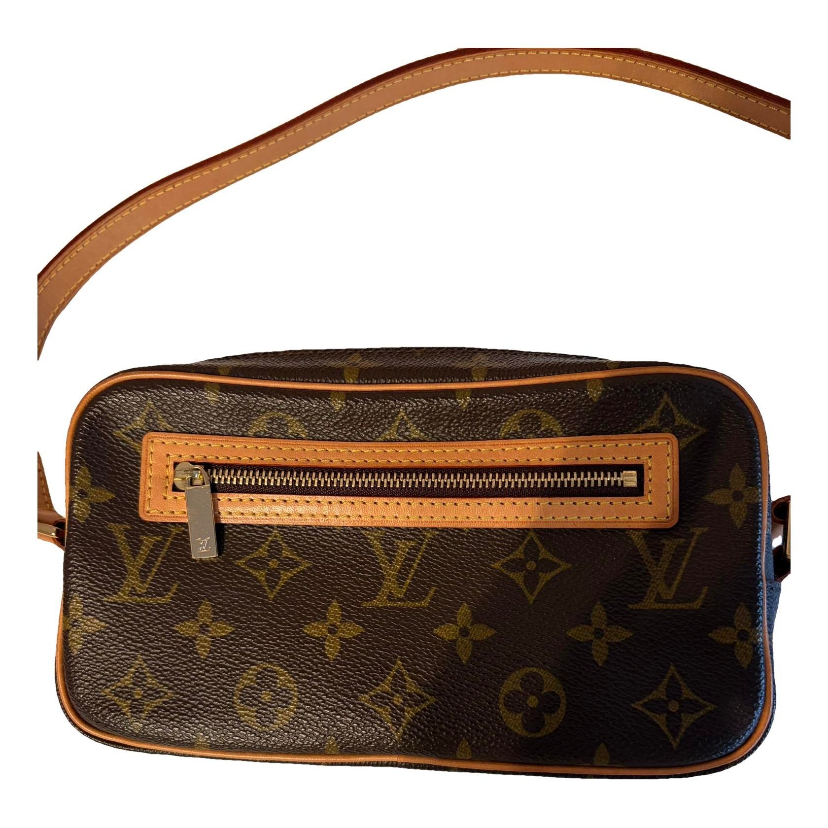Cite leather handbag