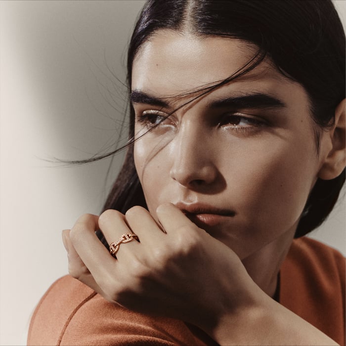 Sans Coloris Chaine d'Ancre Enchainee Ring, Small Model