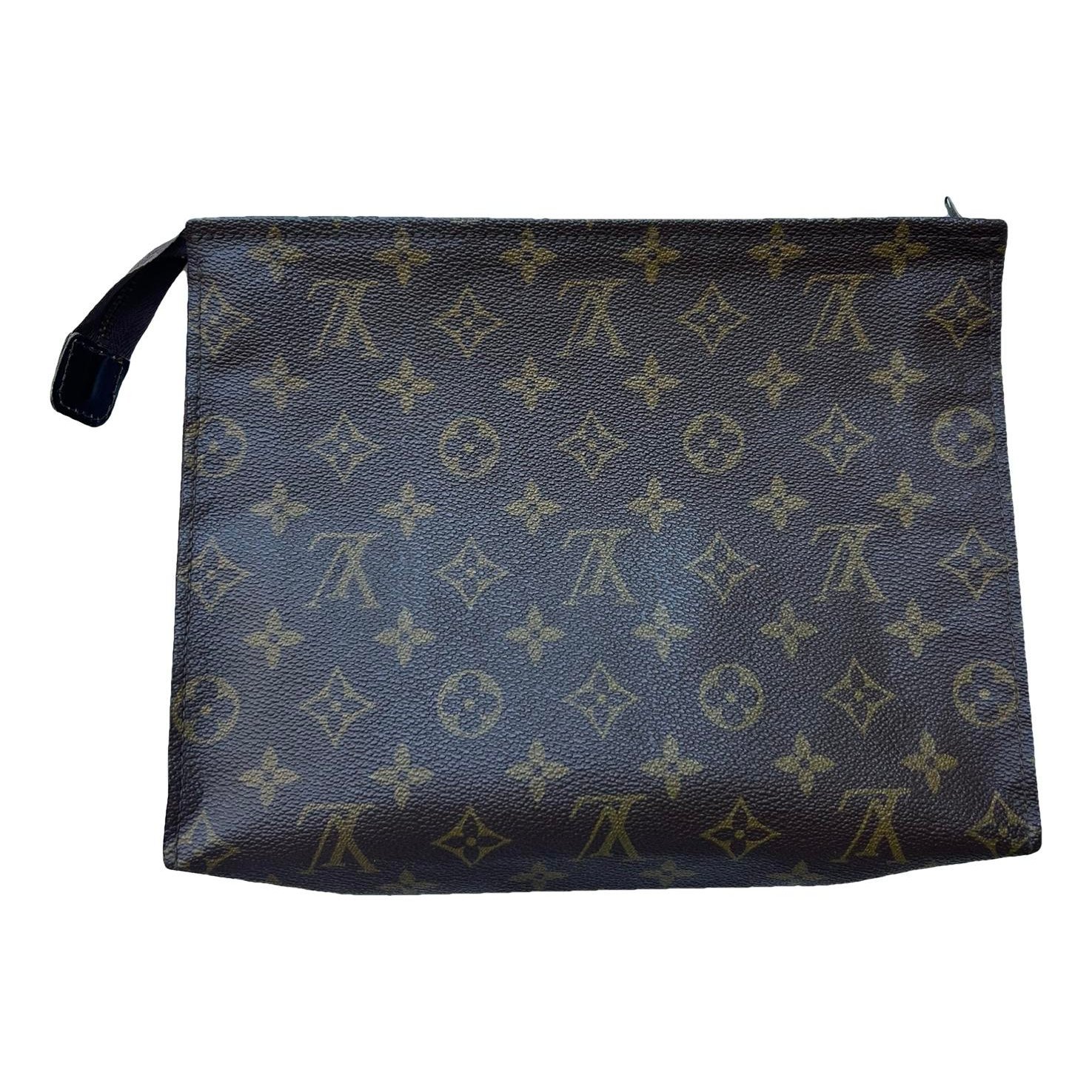 Leather clutch bag