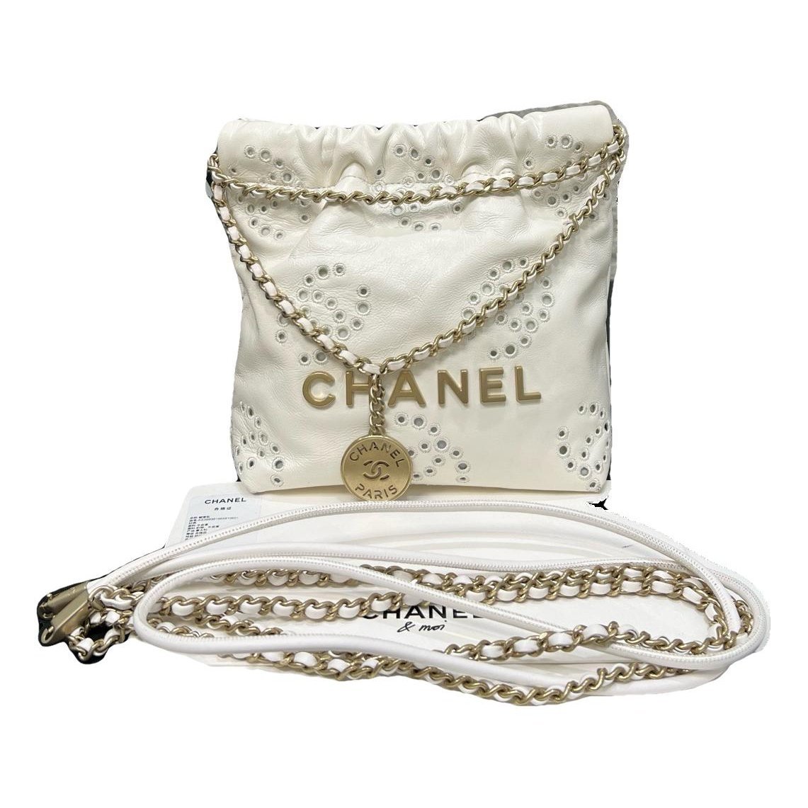 Chanel 22 leather handbag