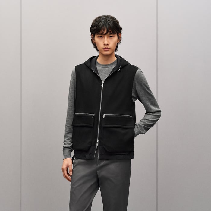 Noir Reversible Hooded Vest