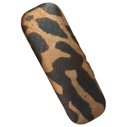 Knuckle clutch bag