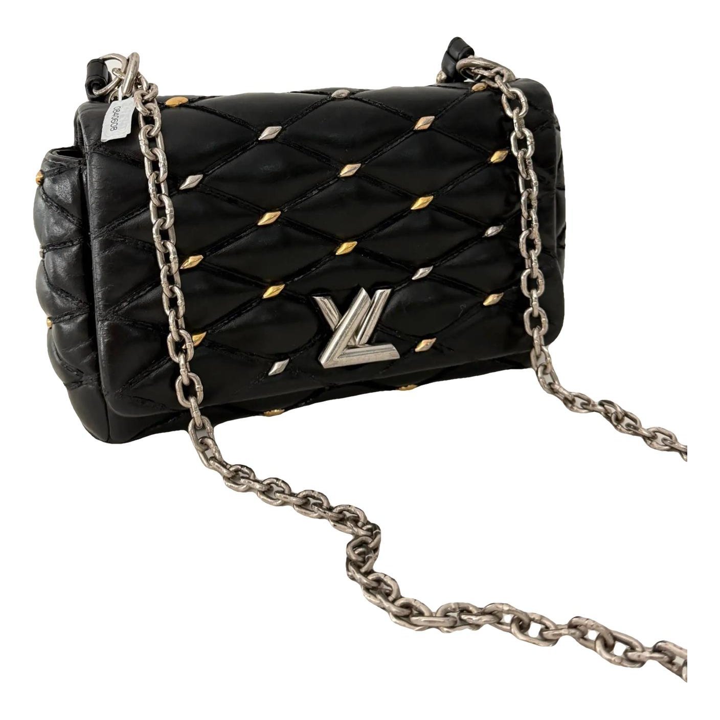 Twist leather crossbody bag