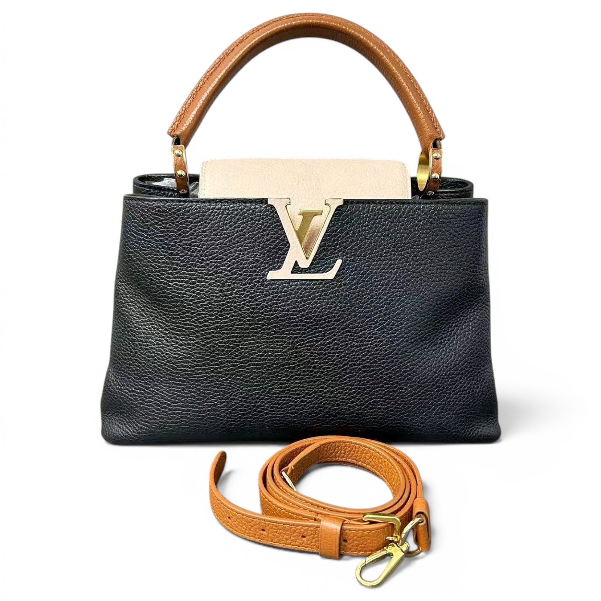 Capucines leather handbag