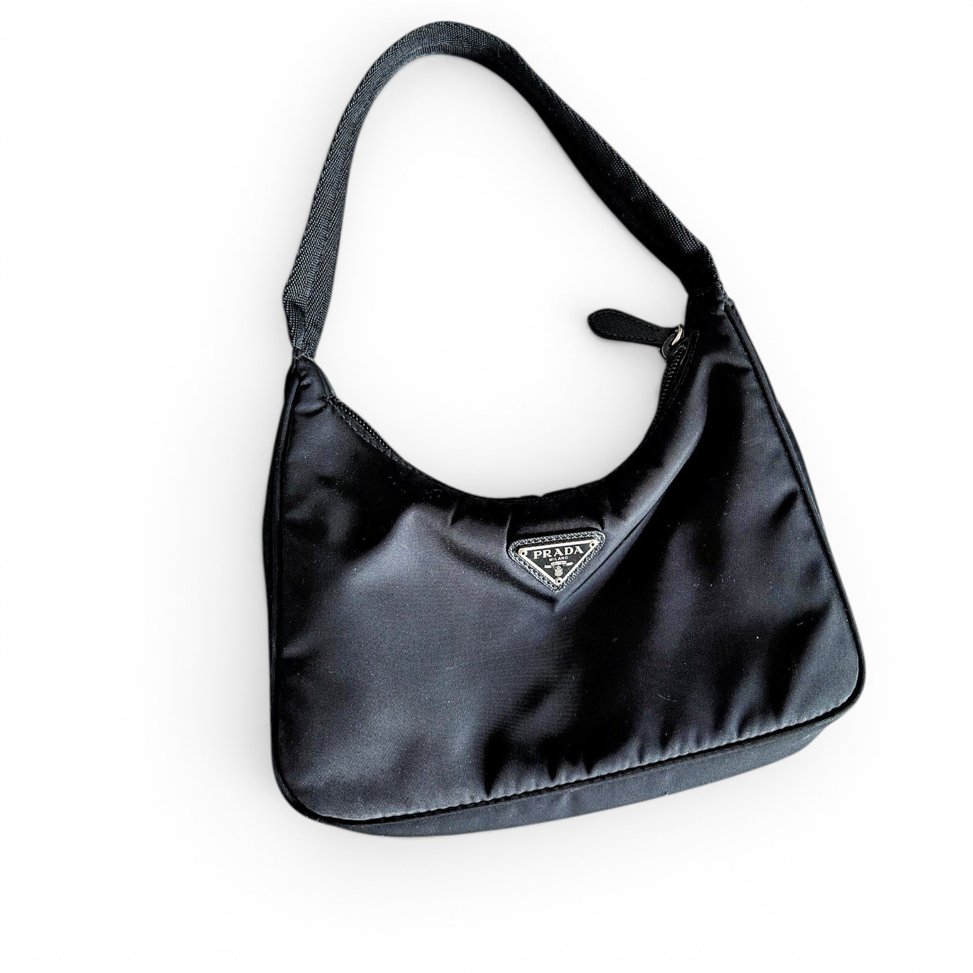 Prada Re-Edition 2000 handbag