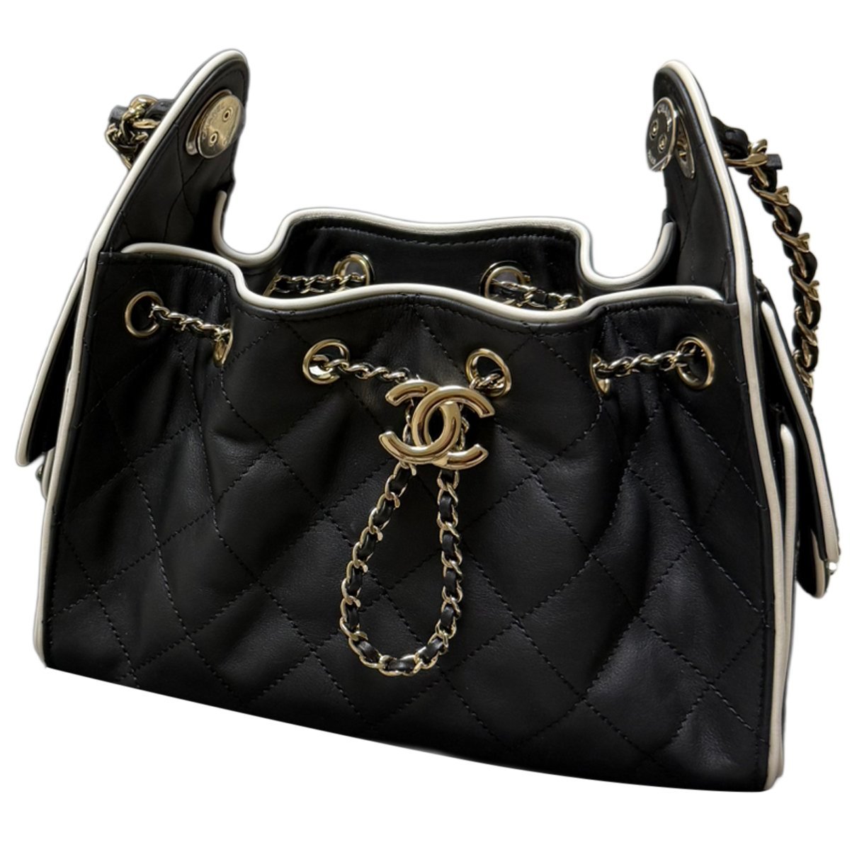 Chanel 25 leather handbag