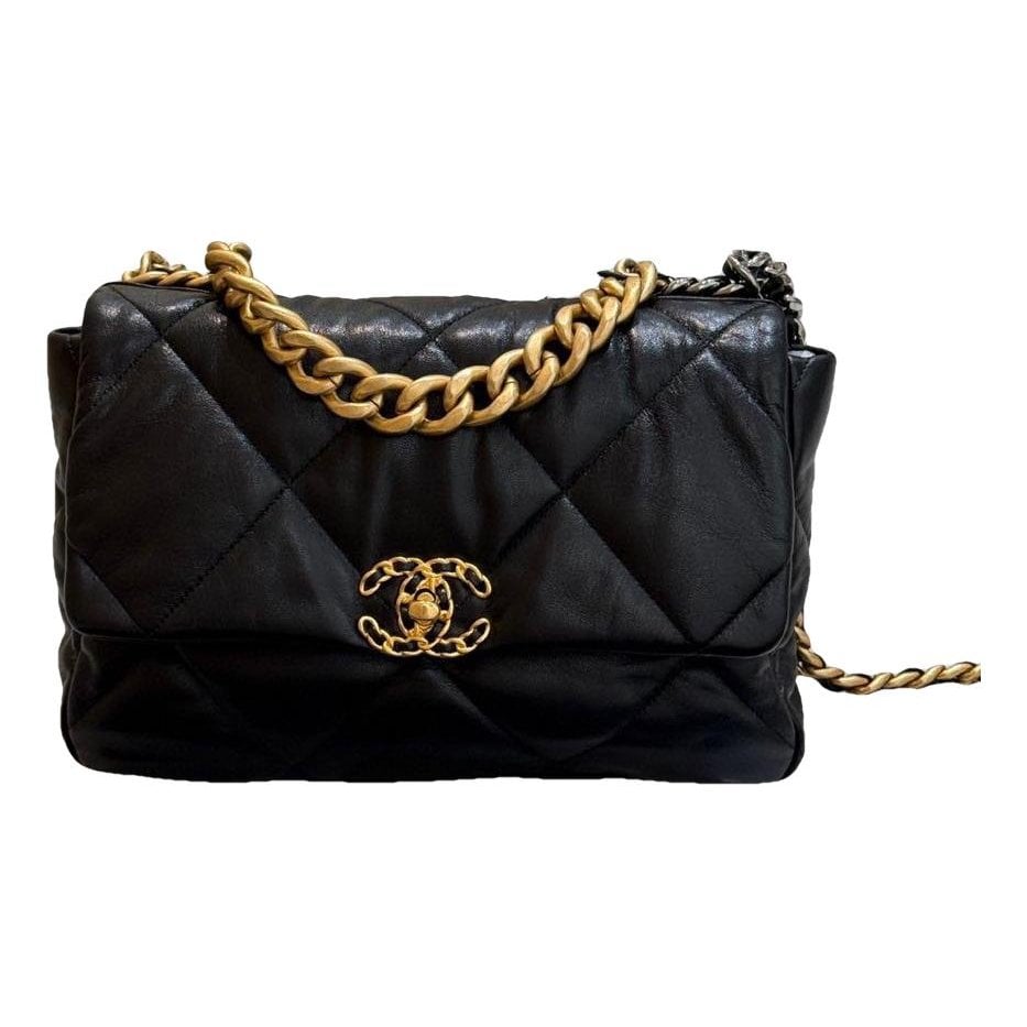Chanel 19 leather handbag