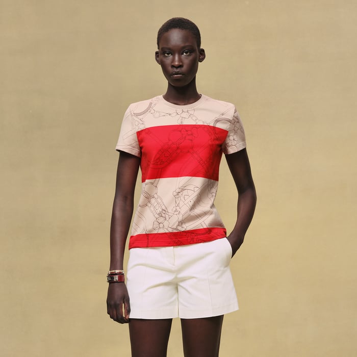 Rouge Amazone "Grand Manege" Straight T-shirt