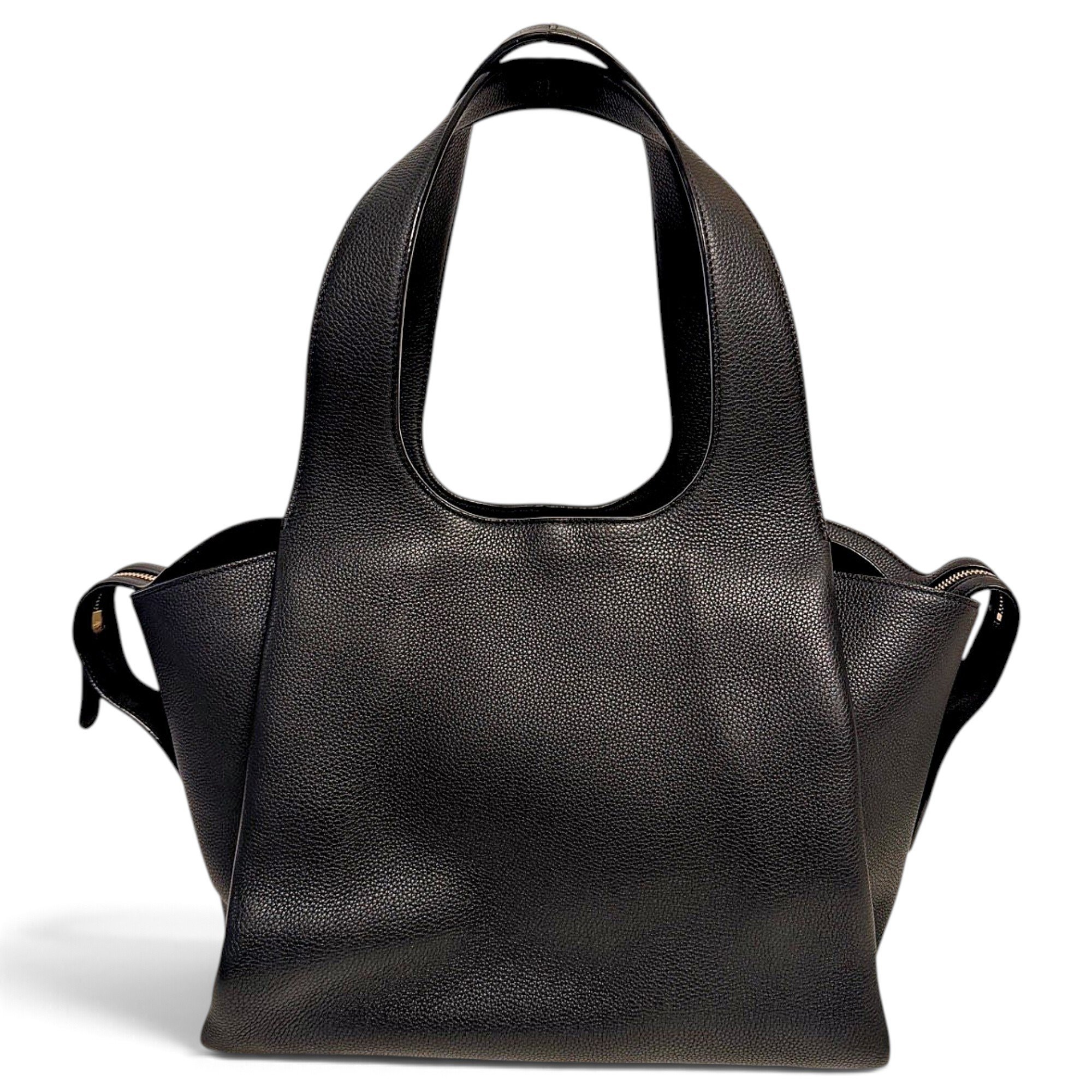 TR1 leather handbag