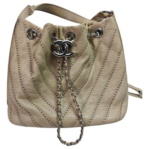 Gabrielle Bucket leather crossbody bag