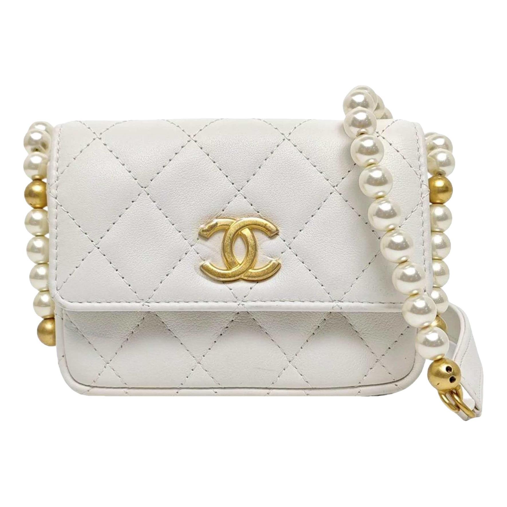 Wallet On Chain Timeless/Classique leather crossbody bag