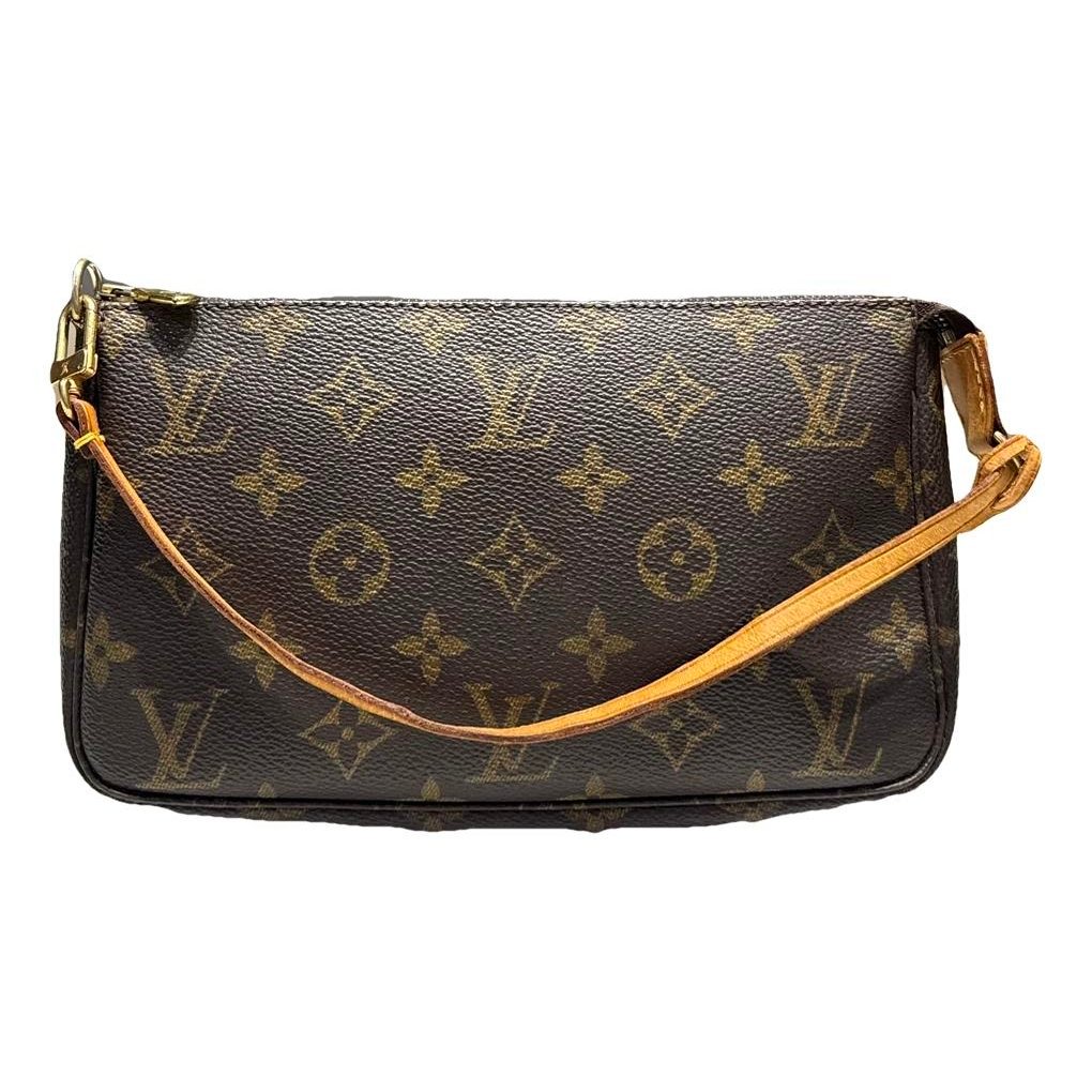Leather clutch bag