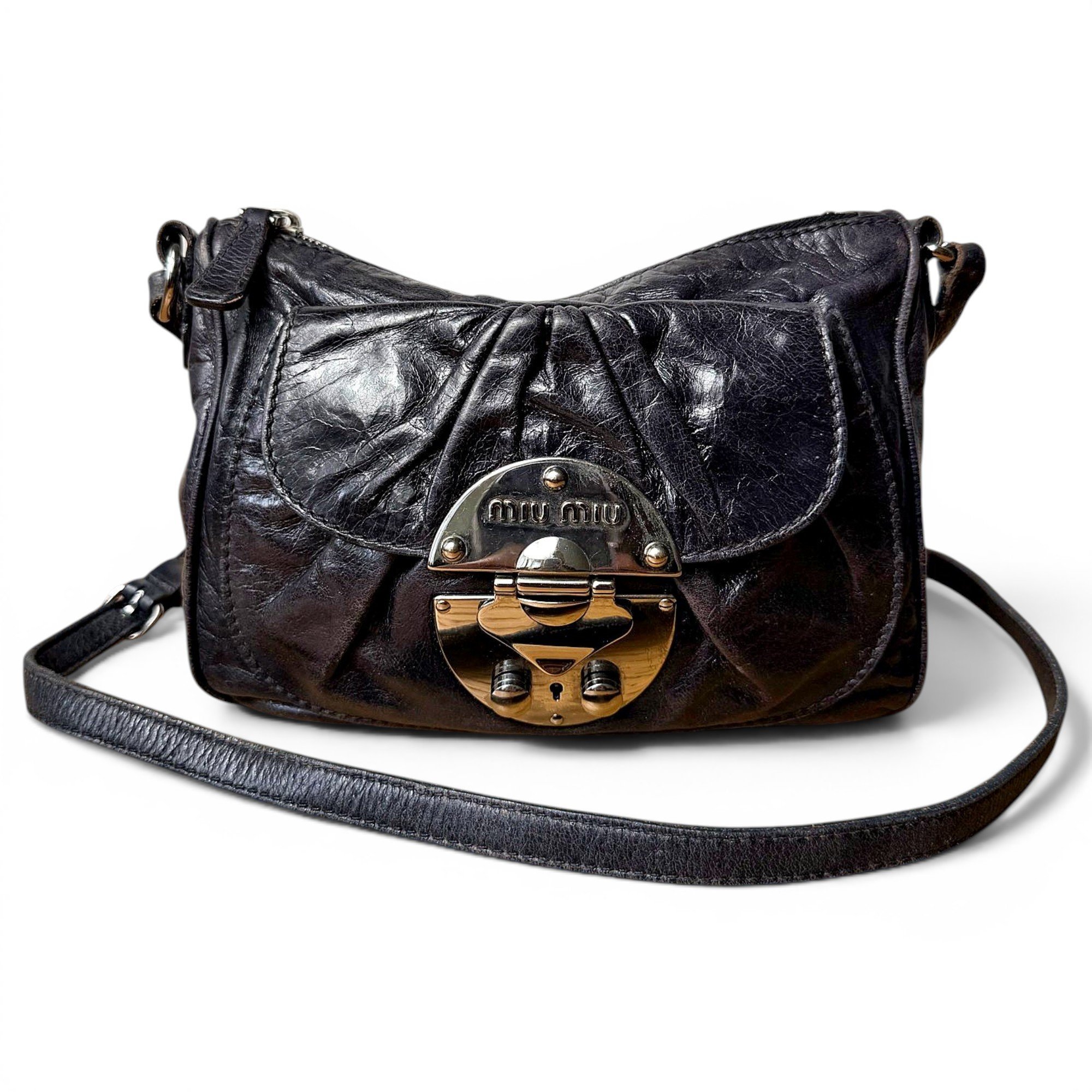Coffer leather handbag
