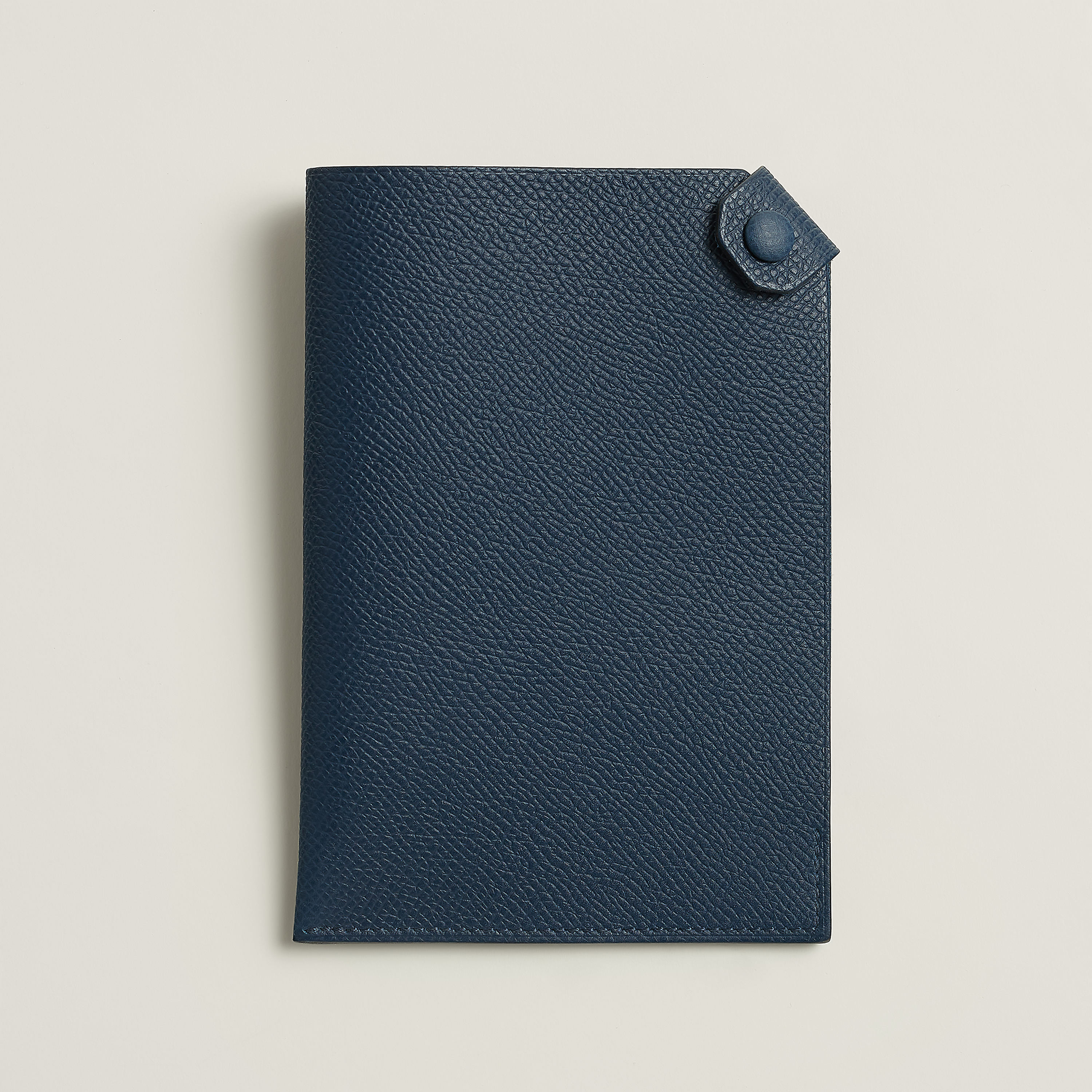 Tarmac passport holder