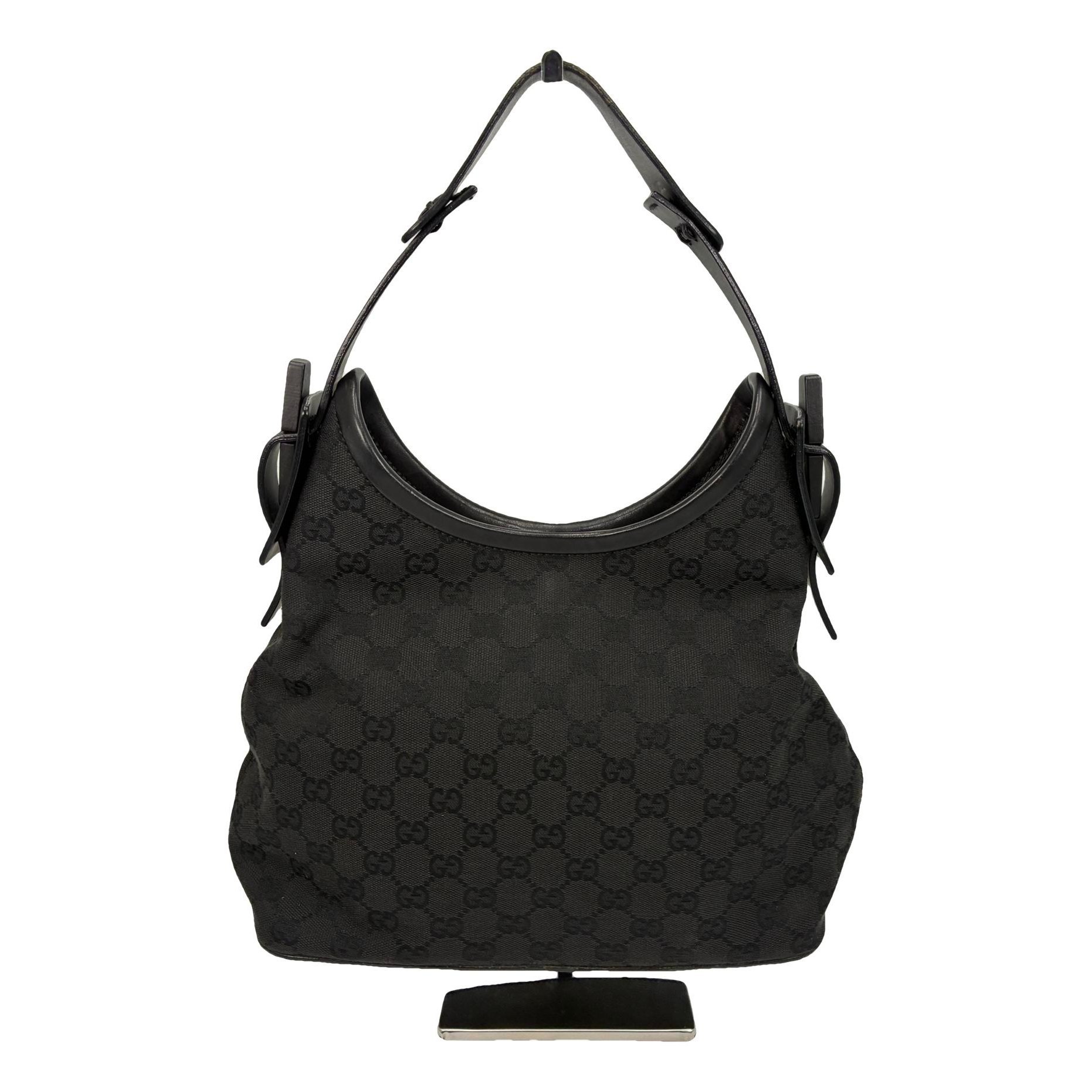 Cloth clutch bag