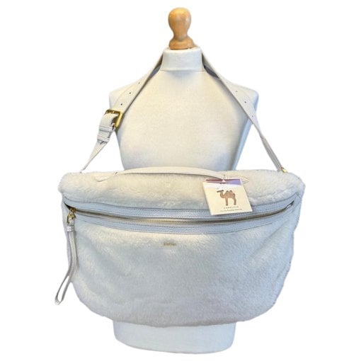 Wool handbag