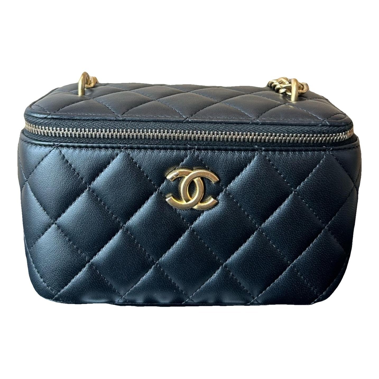 Trendy CC Vanity leather handbag