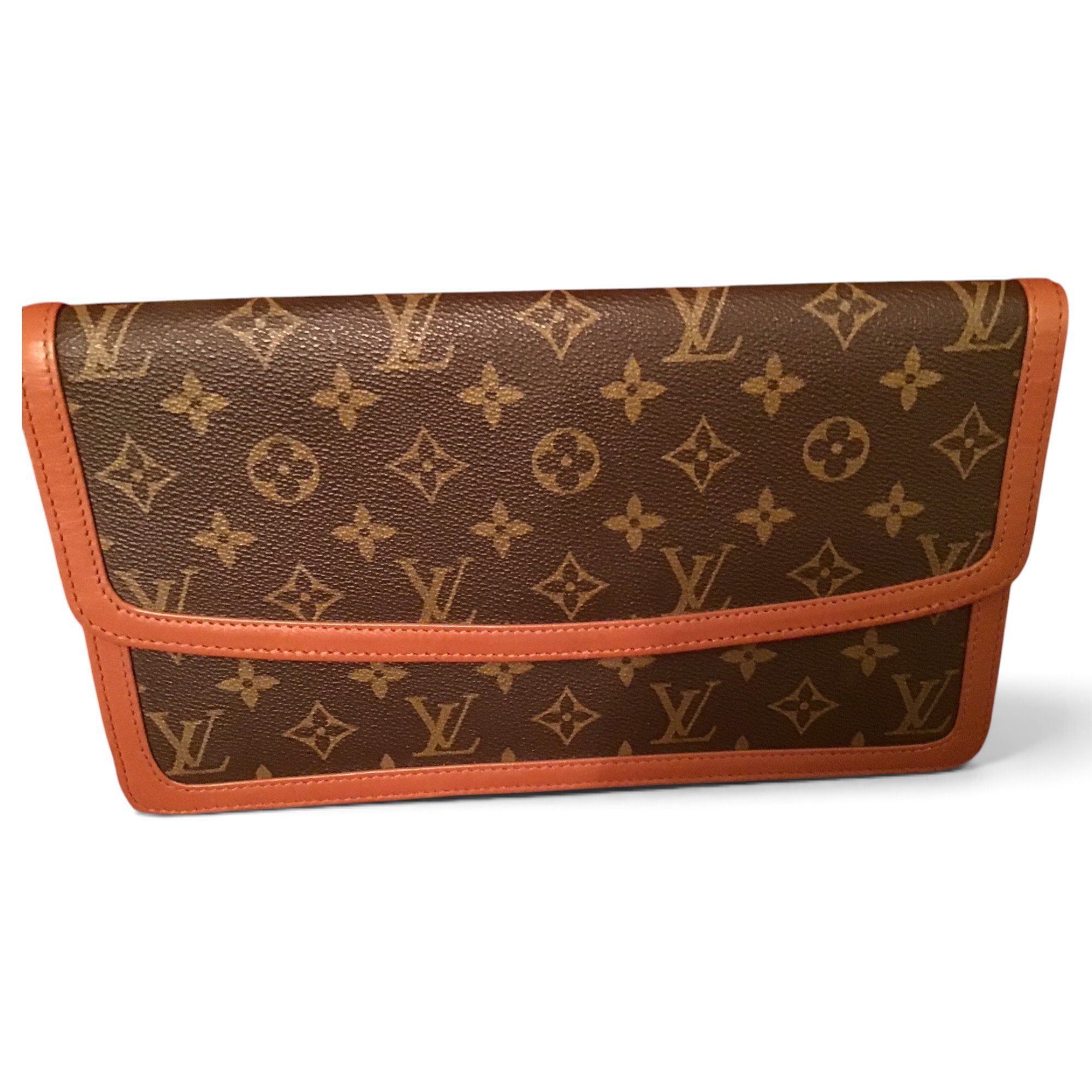 Leather clutch bag