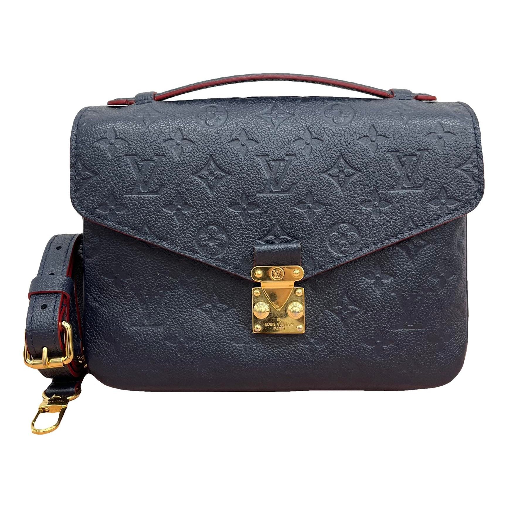 Metis leather handbag