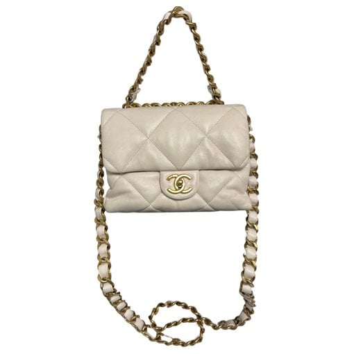 Chanel 19 leather handbag