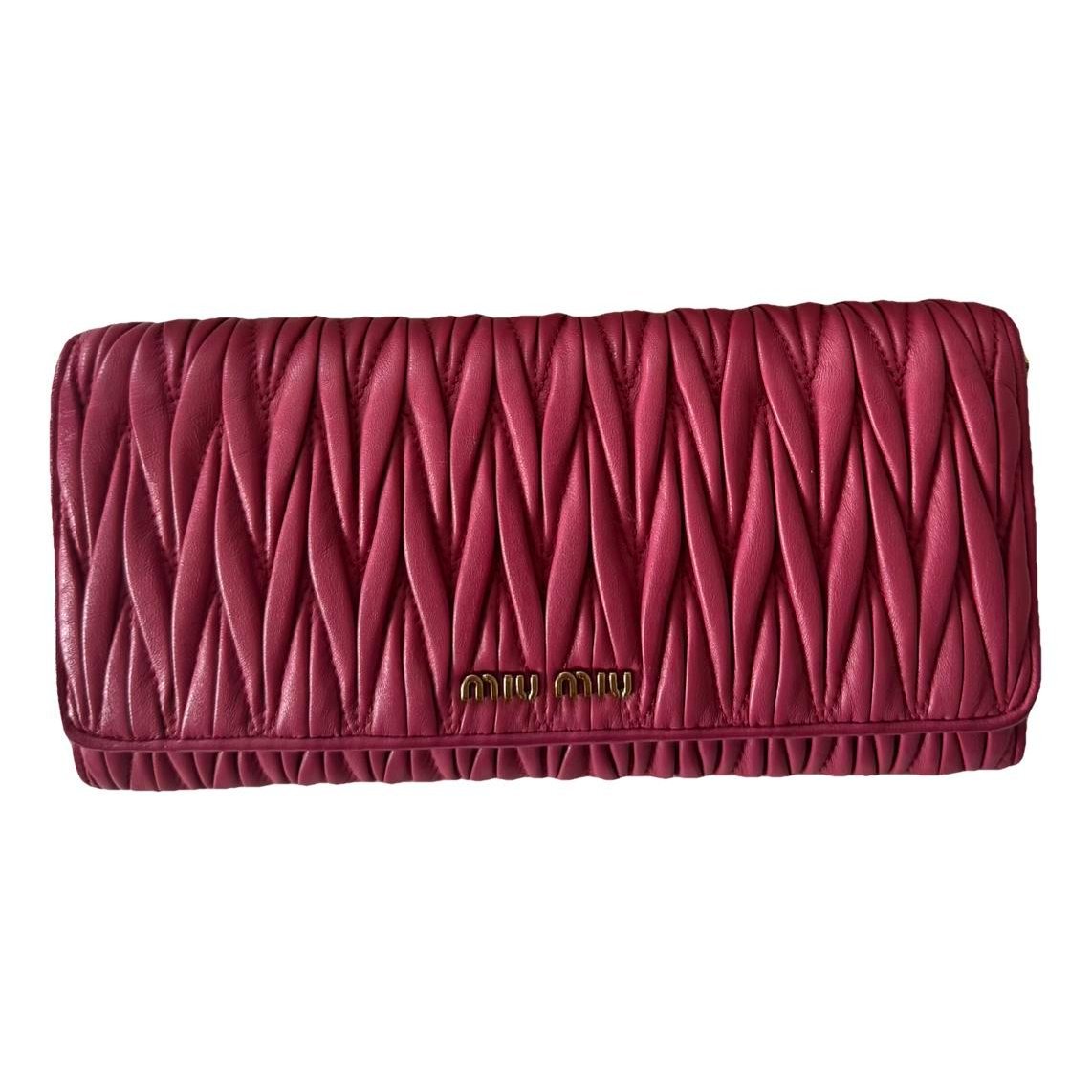 Matelassé leather crossbody bag